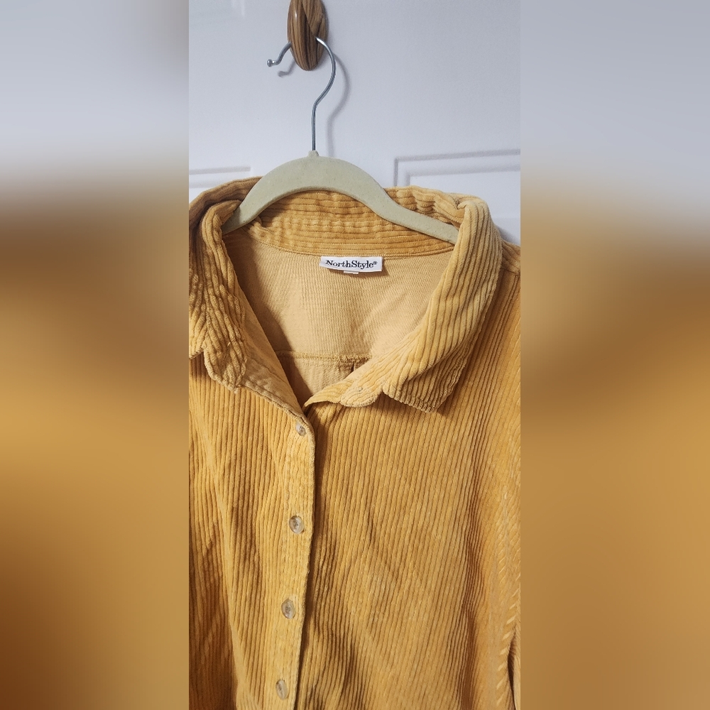 Vintage Northstyle Womens XL Golden YellowCorduroy Button Down Shirt Long Sleeve